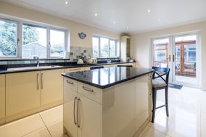 Kitchen/Diner- click for photo gallery